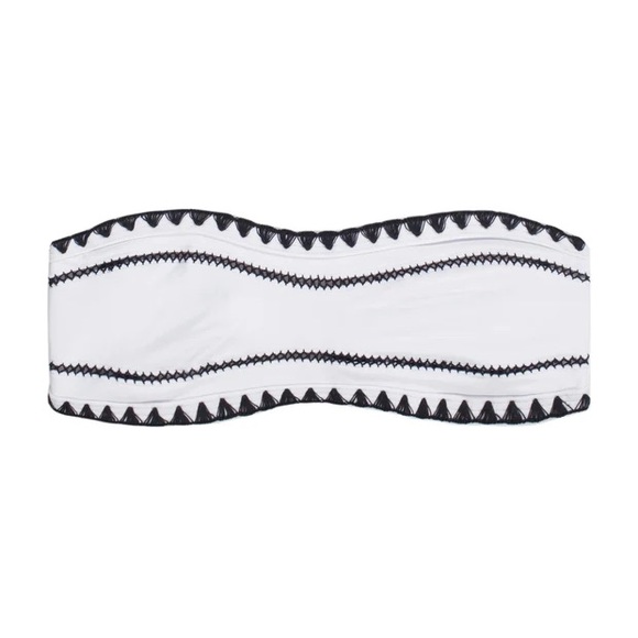 Same Los Angeles bikini - Picture 2 of 9